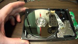 Clicking hard drive disassembly How to and what to expect 500GIG Western Digital USB storage [upl. by Eidnalem]