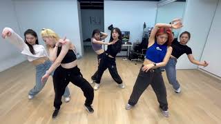 에버글로우 EVERGLOW  First  BBT choreography original ver [upl. by Thain]