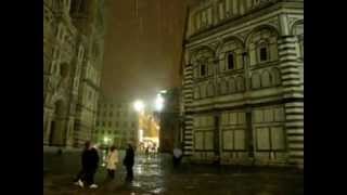 Neve a Firenze  Nevicata notturna  del 1819 Dicembre 2009 wmv [upl. by Lyrak]