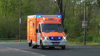 RTW der Feuerwehr Gelsenkirchen auf Alarmfahrt [upl. by Rahm]