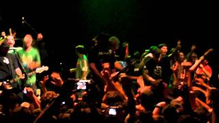 Pennywise  Bro Hymn  Teatro Flores Argentina [upl. by Tomchay352]