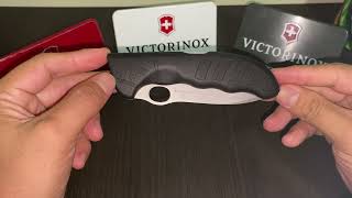 Victorinox HUNTER PRO M BLACK [upl. by Aihsele]