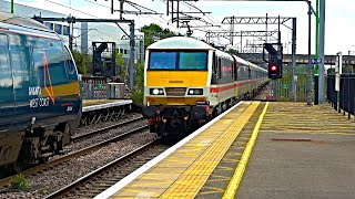 Trains at Milton Keynes Central amp Wolverton WCML  190922 [upl. by Innej]