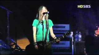 Avril Lavigne Things Ill Never Say Live In Seoul 2003 1414 [upl. by Tacita376]