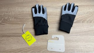 Tchibo WindprotectionHandschuhe mit Reflektorbesatz [upl. by Nylcaj822]