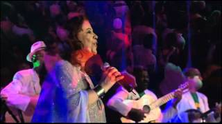 BETH CARVALHO  Live at Montreaux  O Show Tem Que Continuar [upl. by Gurtner]