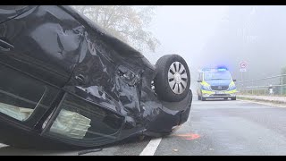 Unfall Emmerich mit Verletzten  Sichtbehinderung durch Schild und Nebel [upl. by Chapin]