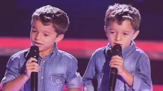 La voz kids España LosGemelos Cortés Antonio y Paco dedican una canción a su familia [upl. by Auston]