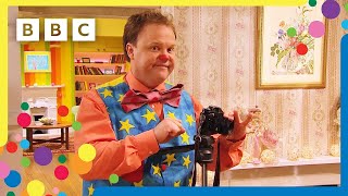 Mr Tumbles Family Photograph  Mr Tumble and Friends [upl. by Noxas166]