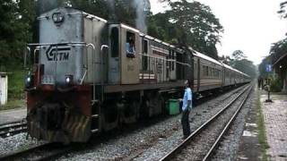 KTM YDM4 6633 with Senandung Timuran Train 26 Part 2 [upl. by Canada512]