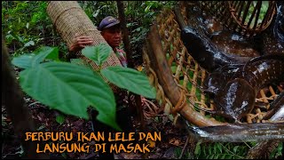 Hunter Indonesian  Berburu ikan Lele Mengunakan Bubu amp Langsung Di Masak [upl. by Kalil]