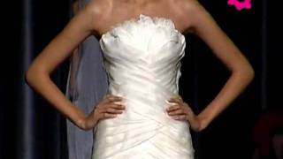 Sfilata abiti da sposa 2012 Pronovias 2° video [upl. by Arracat720]