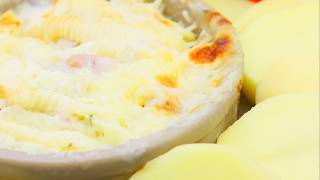 Recette  Tartiflette au chorizo [upl. by Anwahsad]