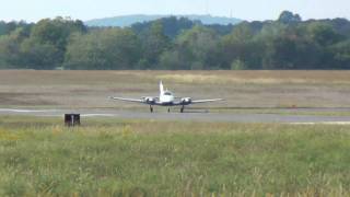 Beech Baron N14TR departing KHWY on 091910 at 1700 [upl. by Paryavi]