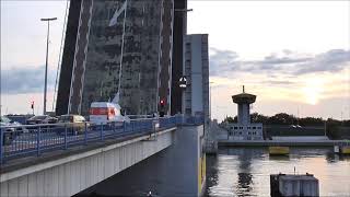 Brugopening Zelzatebrug Zelzate Basculebrug Drawbridge Pont Basculant Zugbrücke [upl. by Freida]