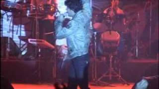 Sonu nigam desh hai veer jawaanon ka live Alcheringa 09 [upl. by Seavir169]