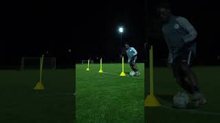 Whats do you this move La Croqueta or The Iniesta footballtrainingdrills soccertraining futbol [upl. by Hedberg]