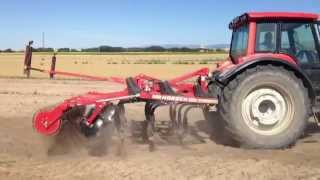 Horsch Terrano 4 FX amp Valtra T180 Chisel rastrojero [upl. by Eon]