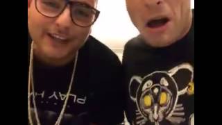 Rocco Hunt e Clementino cantano Capocannoniere [upl. by Nesral]