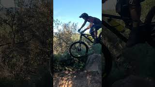 Joli saut  😋 mtbenduro [upl. by Eedyaj]