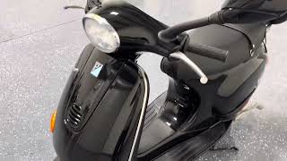 2001 Vespa Et4 150cc Scooter For Sale [upl. by Eluj272]