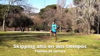 Personal Running  skipping alto en dos tiempos Técnica de carrera [upl. by Atilef]