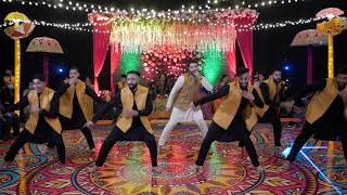 Kisi Disco Main Jaaye I Govinda I Khamis and Humaira I Pakistani Wedding I Mendhi Dance Performance [upl. by Roth]