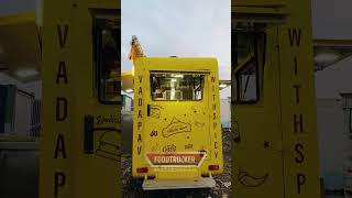 Best vada pav van foodtruckbusiness streetfoodmumbai vadapavstreetfood foodtrucklife [upl. by Odelia]