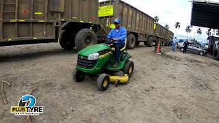 Aplicación tractor podador John Deere D140 [upl. by Jaqitsch]