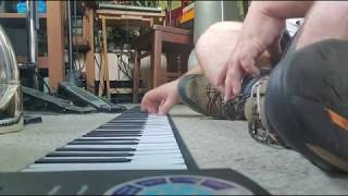 Roll Up Piano Keyboard Tutorial and Review [upl. by Lebasy]