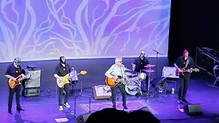 Nick Lowe amp Los Straitjackets  Went to a Party  25062024  Tarrytown Music Hall NY [upl. by Hau]