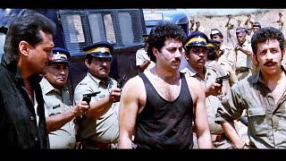 CLIMAX  Tridev Movie Action Climax Scene  Sunny Deol  Naseeruddin Shah  Jackie Shroff [upl. by Ellek]