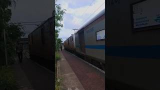 Venad Express Entey Stop Station 🚉 WAP 7 😍indianrailwaystraintraintraveltrainvideo [upl. by Ainomar]