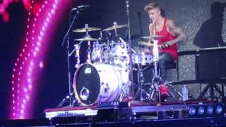 Justin Bieber Drum Solo Melbourne 3rd December 2013 [upl. by Yhtorod495]