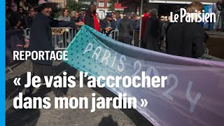 « Un souvenir des Jeux à des prix abordables »  le succès fou de la première braderie des JO [upl. by Corrinne]