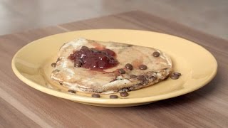 Super fluffige ButtermilchPancakes mit Apfel und Schokolade ♨︎ Yummy Kitchen [upl. by Jermain]