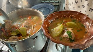 Caldo de pollo orgánico ya se antoja mariskero así lo disfruta [upl. by Tallulah848]