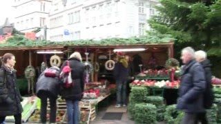 ☆ TRIER installiert den Weihnachtsmarkt ☆ TRÈVES prépare le Marché de Noël ☆ [upl. by Arukas]