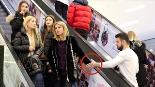 AM ATINS OAMENII PE SCĂRILE RULANTE Touching Hands on the Escalator Prank in Romania [upl. by Seth]