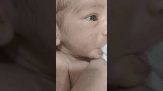 D10 Gauze for relax to baby after feed viralvideo cutebaby littleprinces [upl. by Nuawd]