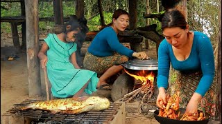 Fresh fish recipe food Grilled fish with spice so delicious amp Cooking chicken spicy for dinner [upl. by Ennazor]