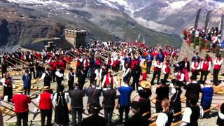 Hymne National Suisse Cors des Alpes à Gornergrat 082013 [upl. by Groark]