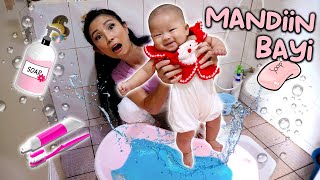 MANDIIN BAYI LUCU AWAS HATIHATI JANGAN DISIRAM  24 JAM JAGAIN BAYI PONTIANAK  Vlog Drama Lucu [upl. by Tomasine]