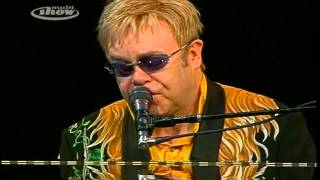 Elton John  Live in São Paulo Brasil 2009  Skyline Pigeon amp Your Song [upl. by Eetsud807]