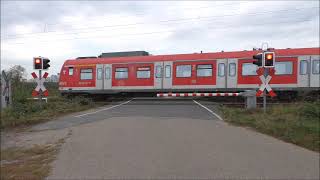 Bahnübergang Eschborn quotIn der WolfslachHahnäckerquot [upl. by Erastus]