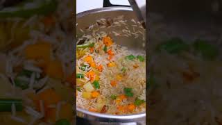 Veg Pulao  വെജ് പുലാവ് vegpulao mahimascookingclass pulaorecipe cooking [upl. by Gavrah]