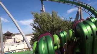 Montanha Russa do Hulk  The Incredible Hulk Coaster [upl. by Lehcar851]