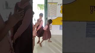 activity Phoolon Aur rangon Ke Naam sikhane ka kamal ka tarika School [upl. by Liebowitz]