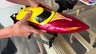 Test  Review RC Boat ALPHAREV R608 [upl. by Raycher]