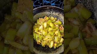 কচুর চরচরি চিকেন দিয়ে Kusor Sorsori Chicken Diye easyfoodtomakeathome cooking [upl. by Yrrej]